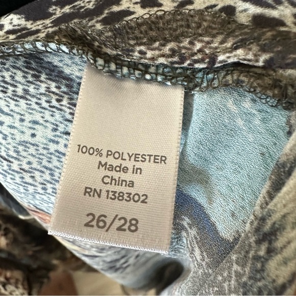 Avenue Plus Tunic Top Blouse Feather Designs NWT 26/28 - Picture 3 of 6